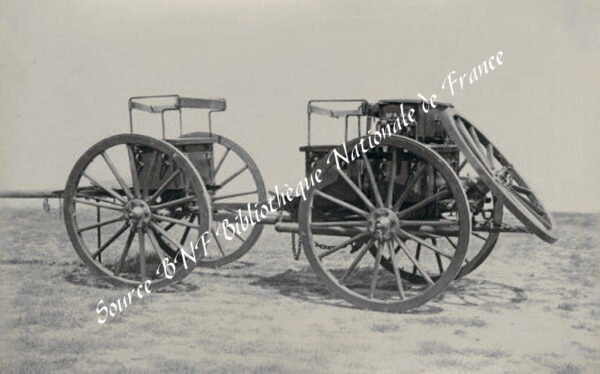 Caisson à munitions de 5 en fer Extrait du Matériel de l'artillerie et des équipages militaires / Photographies par V. Roger . Source BNF Bibliothèque nationale de France